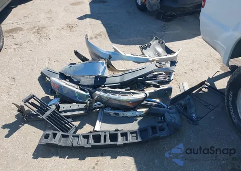 2018 Chevrolet Malibu 1Fl из США, поврежденный, VIN 1G1ZC5ST0JF184687